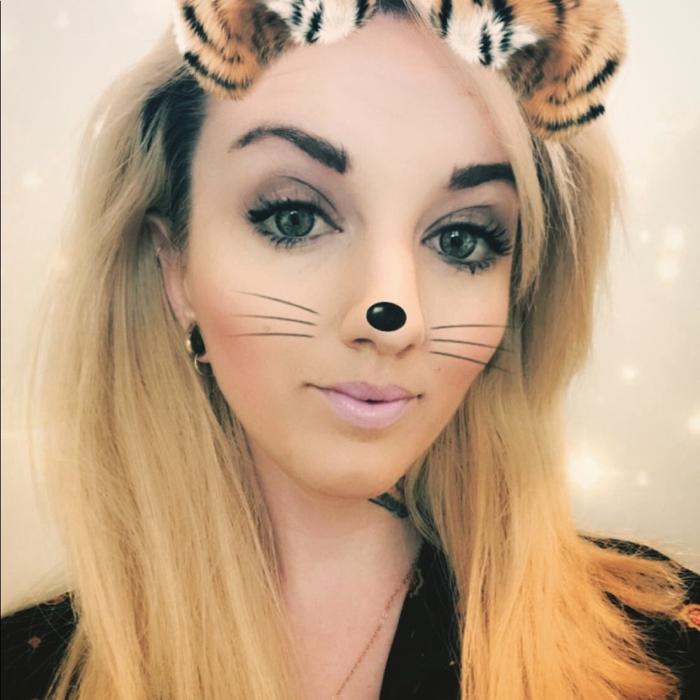 Meet your Posher, Leah